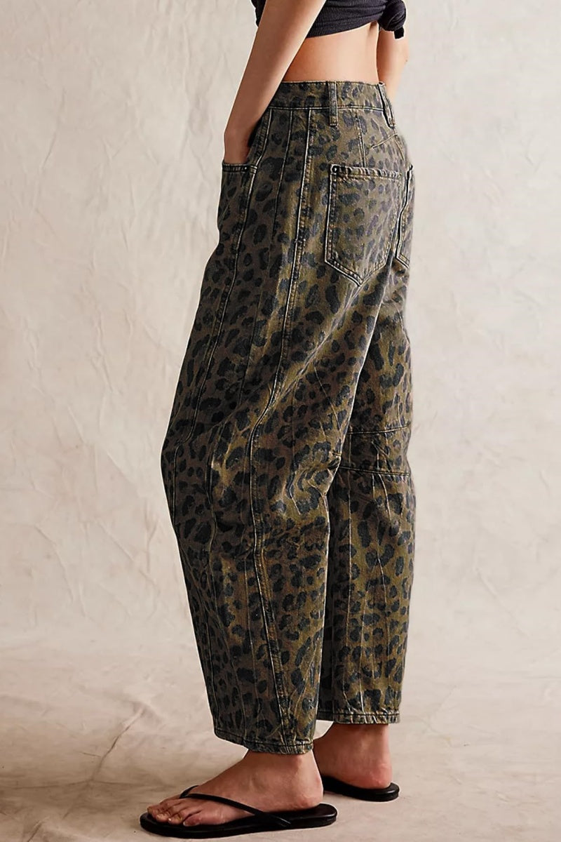 Chouyatou Barrel Jeans Women Wide Leg Cropped Jeans Y2k Mid Rise Baggy Jeans Boyfriend Denim Pants Harem Pants