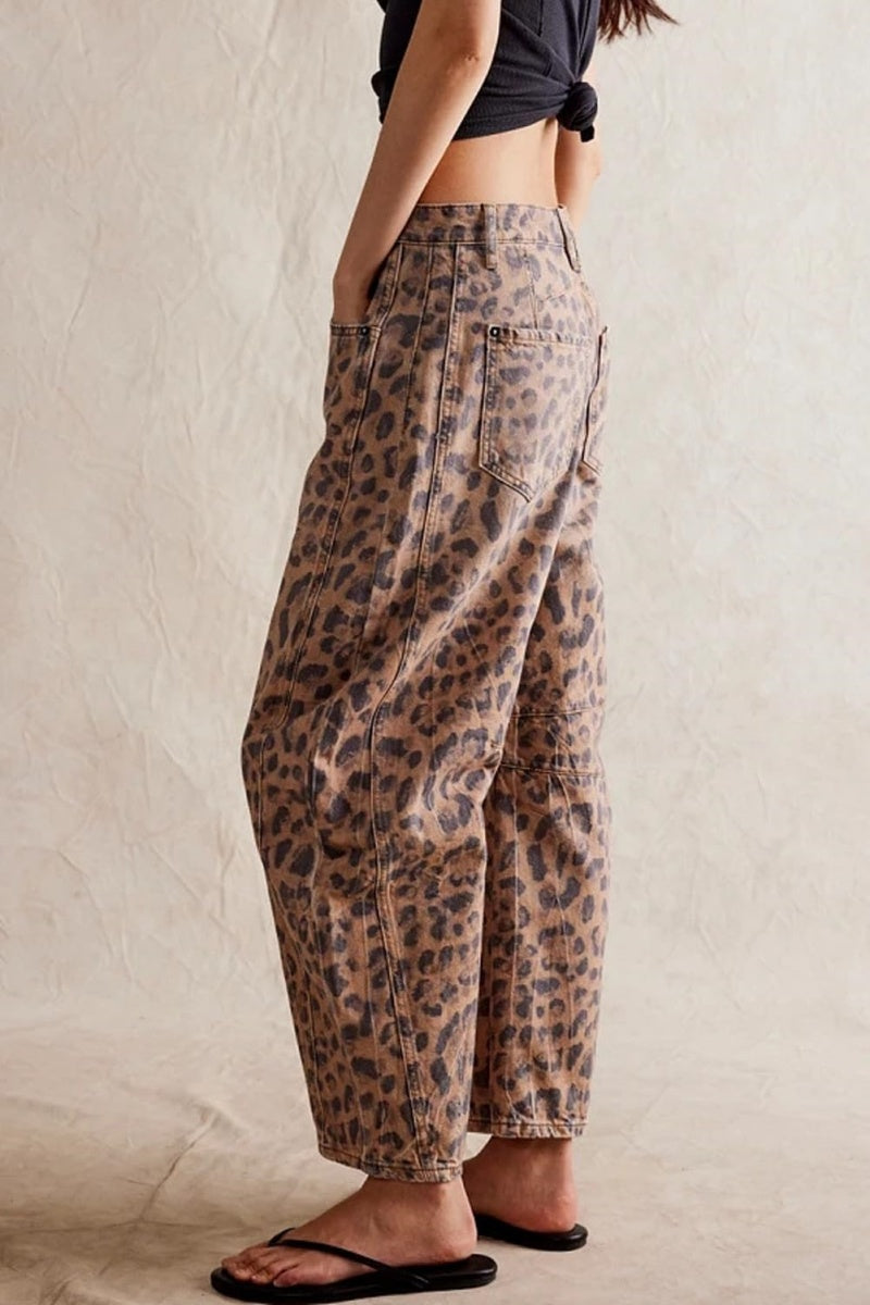 Chouyatou Barrel Jeans Women Wide Leg Cropped Jeans Y2k Mid Rise Baggy Jeans Boyfriend Denim Pants Harem Pants