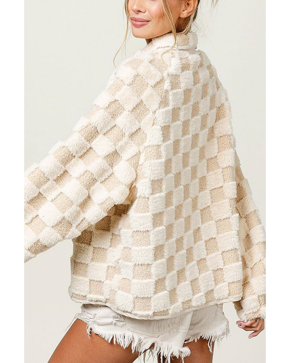Chouyatou Women Winter Casual Checkered Fleece Jacket Fuzzy Oversized Sherpa Jacket Shacket Faux Fur Coat