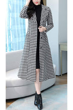 Chouyatou Women's Houndstooth Trench Coat Winter Single Breasted Quilt-Lined Long Coat