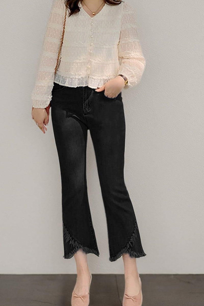 Chouyatou Women Cute Stretch Denim Jeans Ripped Distressed Frayed Hem Denim Pants Tassel Fringe Cropped Jeans