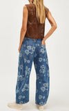 Chouyatou Women Y2k Distressed Barrel Jeans Baggy Wide Leg Jeans Floral Printed Boyfriend Patchwork Denim Pants