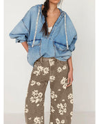 Chouyatou Women Y2k Distressed Barrel Jeans Baggy Wide Leg Jeans Floral Printed Boyfriend Patchwork Denim Pants