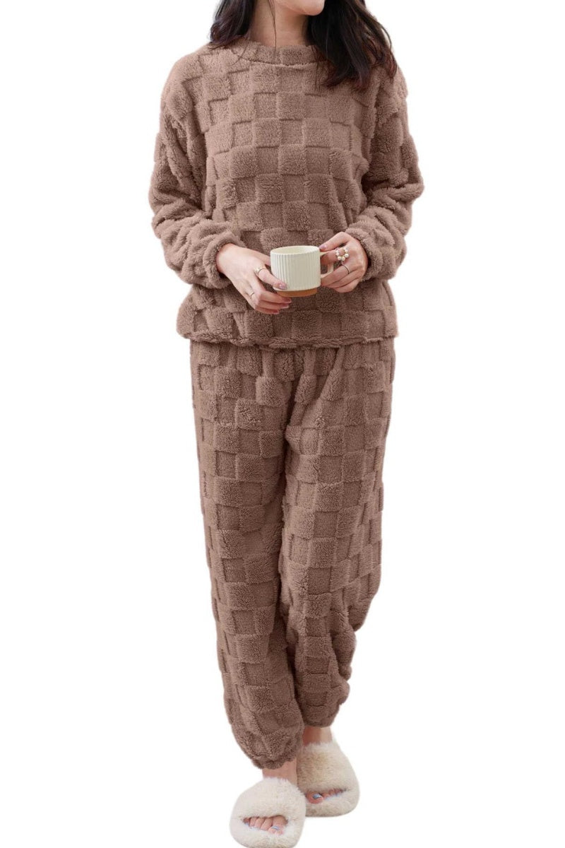 Chouyatou Women's Fluffy Pajamas Set Soft Comfy Fleece Pj Set 2 Piece Loungewear Winter Warm Sleepwear