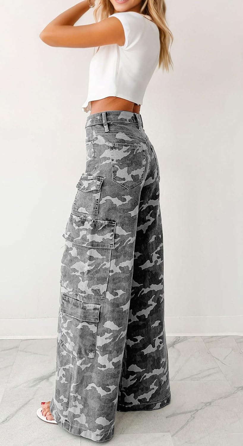 Chouyatou Women Casual Camo Print Denim Pants Y2k Wide Leg Cargo Jeans Flare Distressed Camouflage Jeans Sweatpants Pockets
