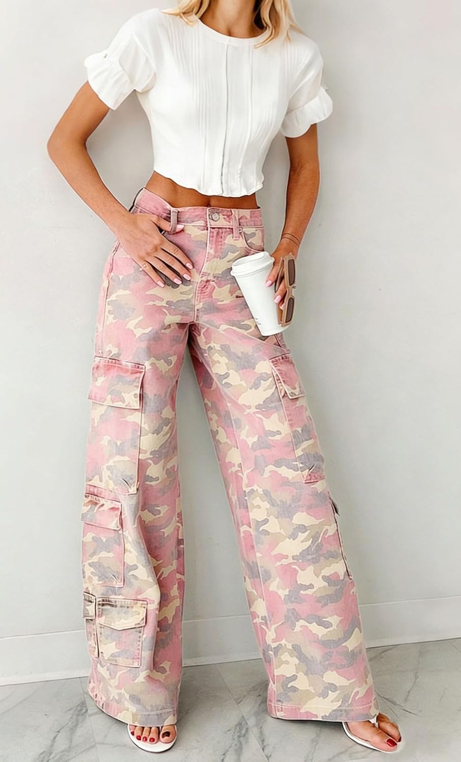 Chouyatou Women Casual Camo Print Denim Pants Y2k Wide Leg Cargo Jeans Flare Distressed Camouflage Jeans Sweatpants Pockets