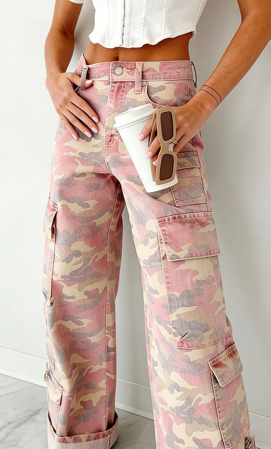 Chouyatou Women Casual Camo Print Denim Pants Y2k Wide Leg Cargo Jeans Flare Distressed Camouflage Jeans Sweatpants Pockets