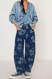 Chouyatou Women Y2k Distressed Barrel Jeans Baggy Wide Leg Jeans Floral Printed Boyfriend Patchwork Denim Pants
