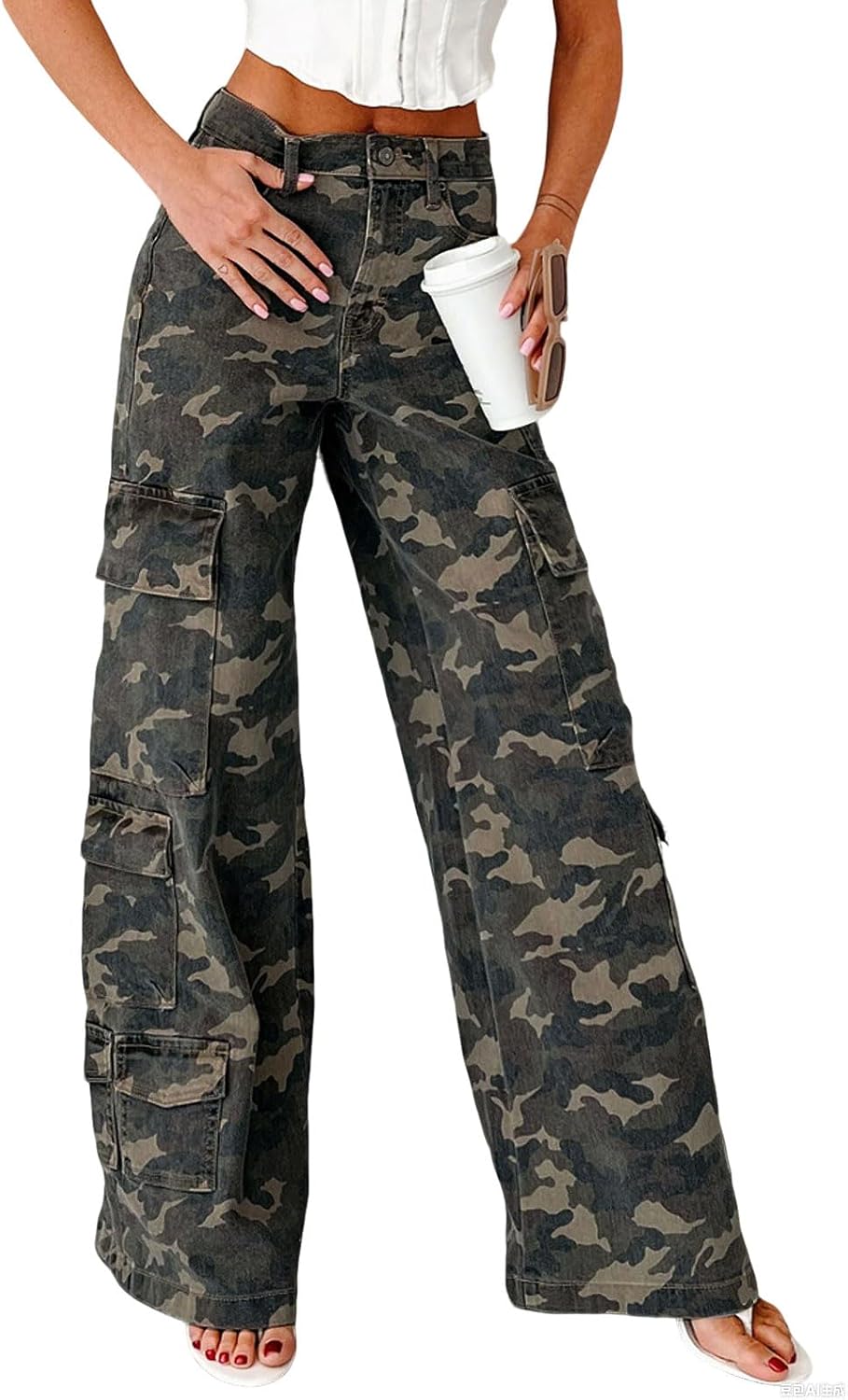 Chouyatou Women Casual Camo Print Denim Pants Y2k Wide Leg Cargo Jeans Flare Distressed Camouflage Jeans Sweatpants Pockets