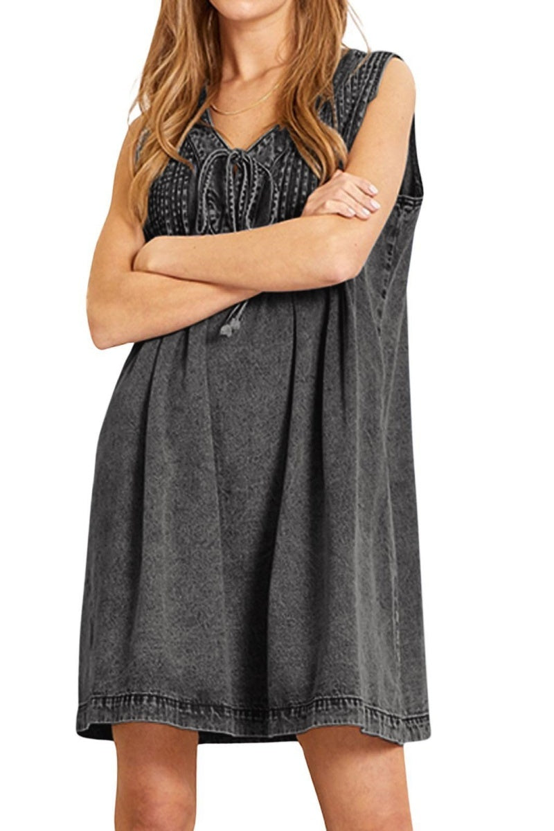 Chouyatou Women Vintage Mini Denim Dress Striped Sleeveless Jean Dress Short Smocked Dress Shift Dress Drawstring