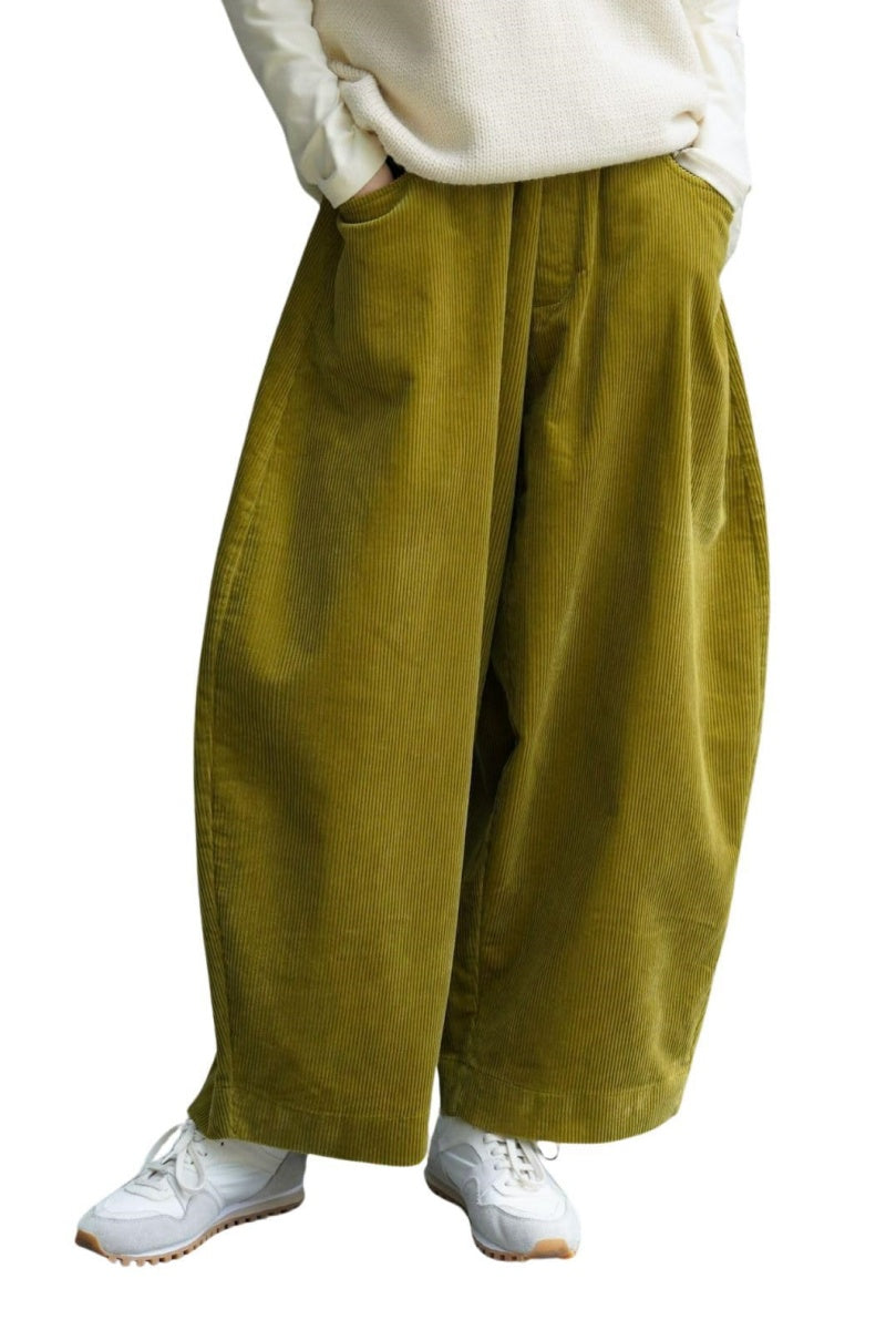 Chouyatou Women Corduroy Barrel Pants Wide Leg Vintage Mid Rise Y2k Baggy Boyfriend Pants