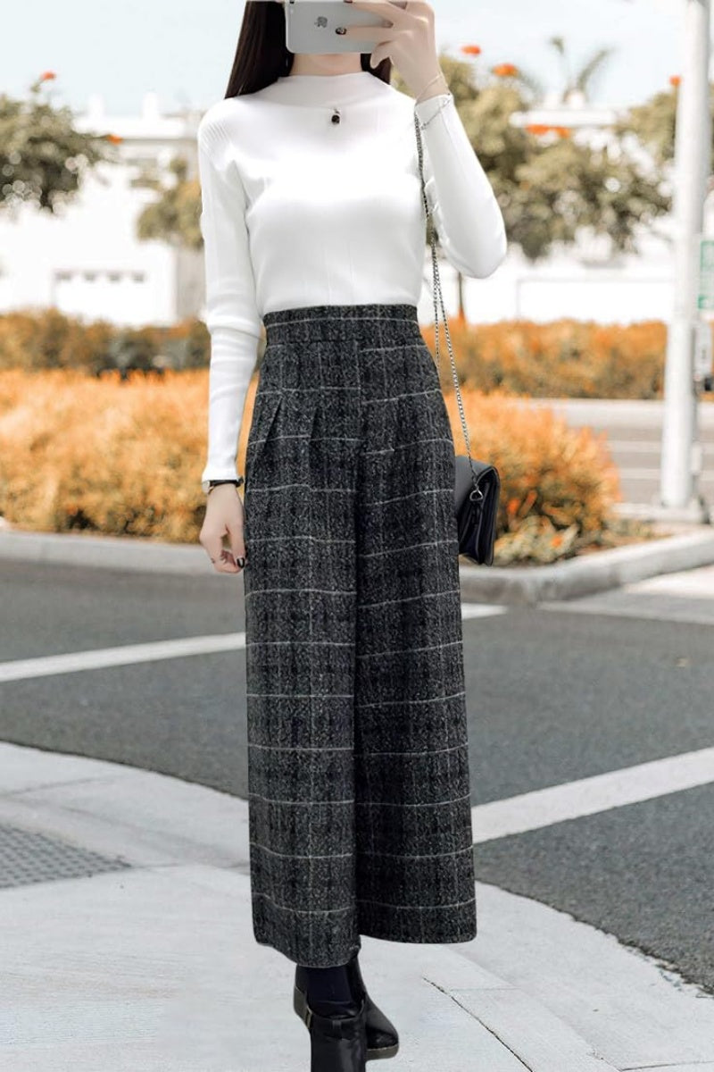 Chouyatou Women's Winter High Waist Wide Leg Plaid Wool Blend Palazzo Capri Pants Culottes with Pockets
