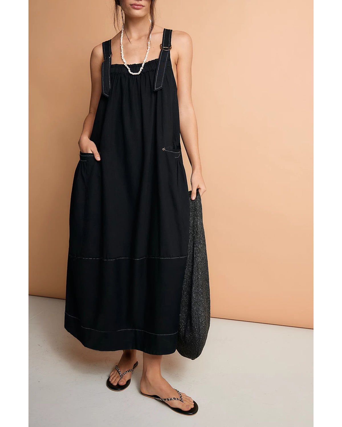 chouyatou Women's Cargo Overall Dress Sleeveless Adjustable Strap Safari Maxi Jumper Dress with Pockets