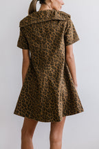 Chouyatou Women's Leopard Print Short Sleeve denim Dress Button Down Peter Pan Collar Midi Jean Dress