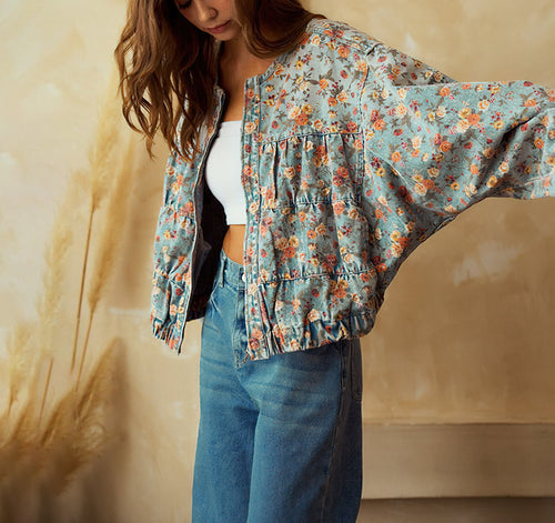 Chouyatou Women Spring Fall Oversized Jean Jacket Trendy Lightweight Y2K Floral Denim Bomber Jacket Coat